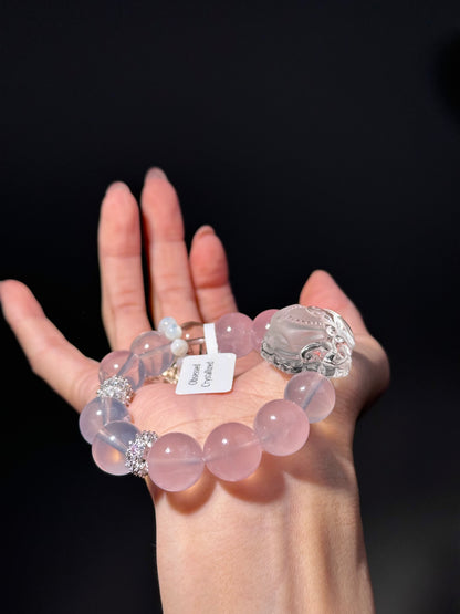 Rose Quartz-Designed Hand-Carved Clear Quartz Fox